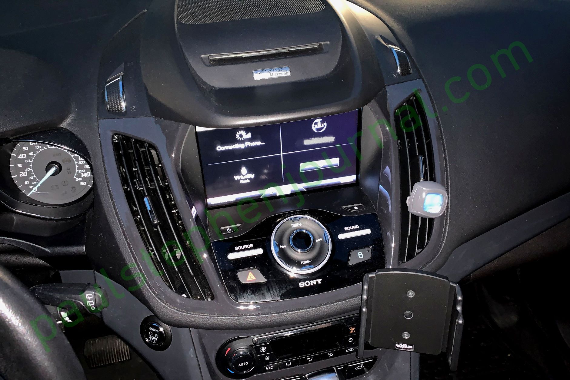 How I Upgraded My Ford Escape to SYNC 3 - Computer Looking Up